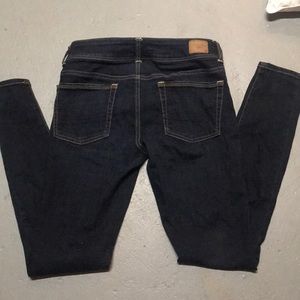 American eagle size 6 stretch jeans